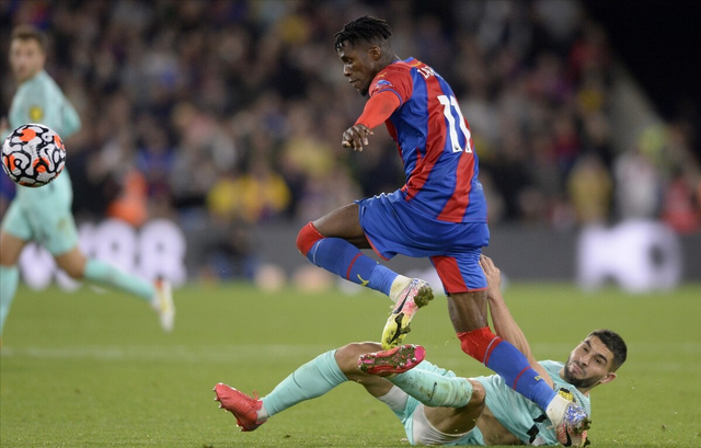  阿森纳憾平西汉姆联错失登顶良机