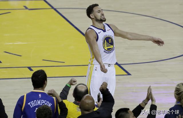  库里单节21分勇士首节奠定胜局擒鹈鹕