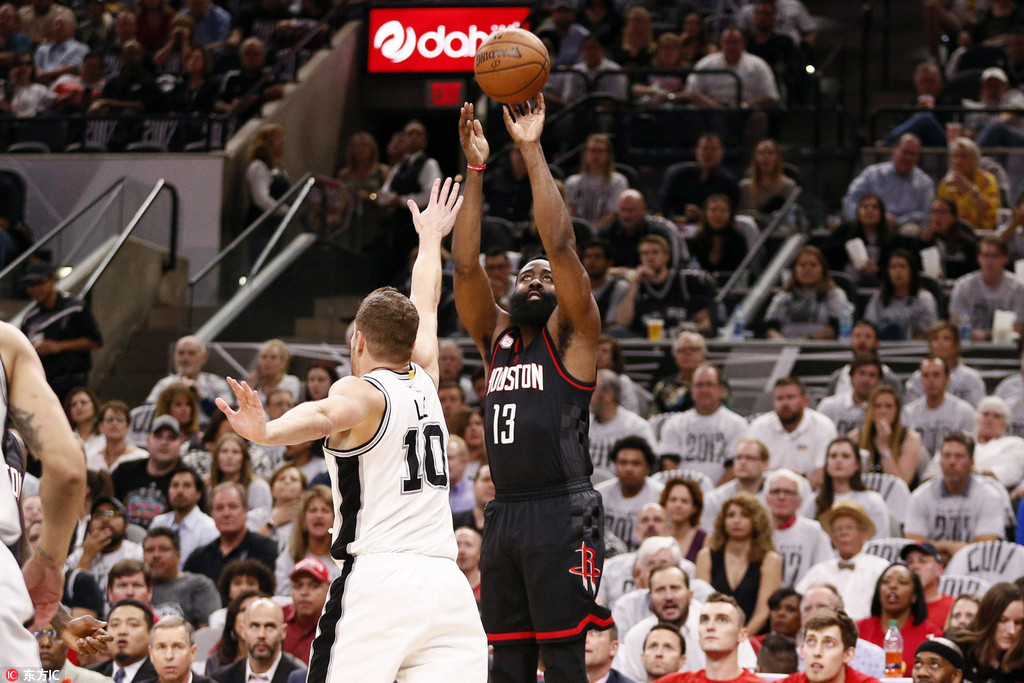  亚历山大全能发挥雷霆客场击败马刺队